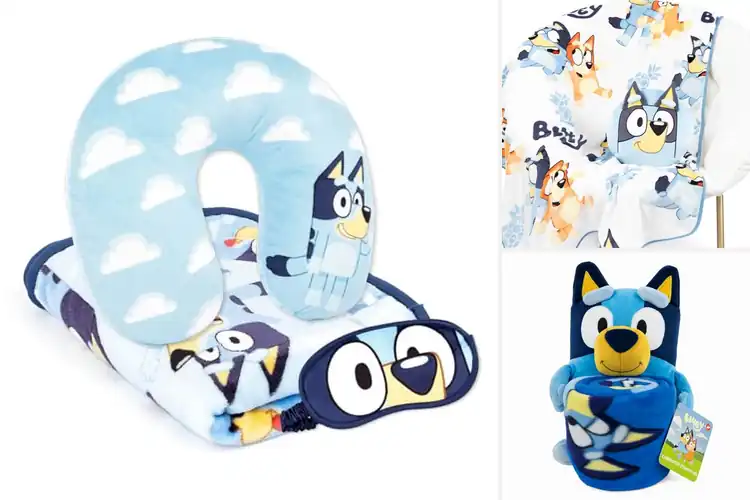 Detailed view of Best Bluey Travel Blanket Set
